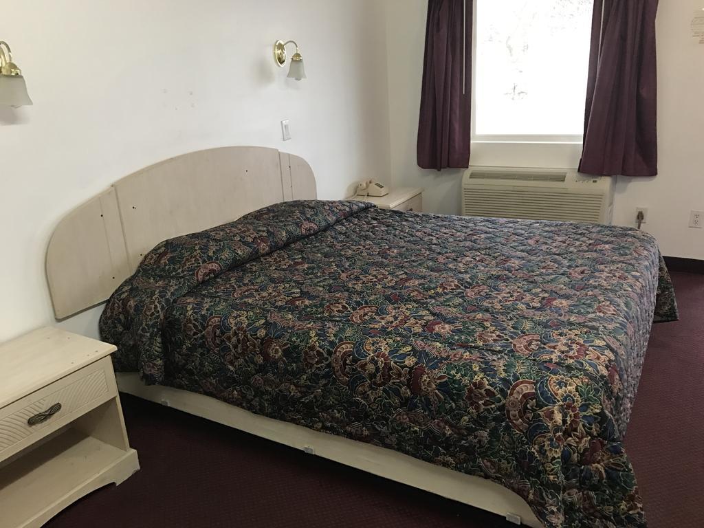 Mayfair Motel Cross Keys Esterno foto